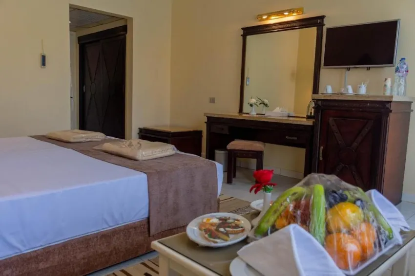 CATARACT RESORT  4*-18