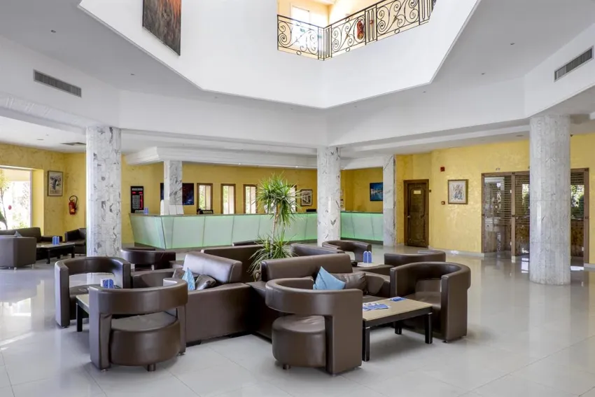 HOUDA YASMINE HAMMAMET  4*-3