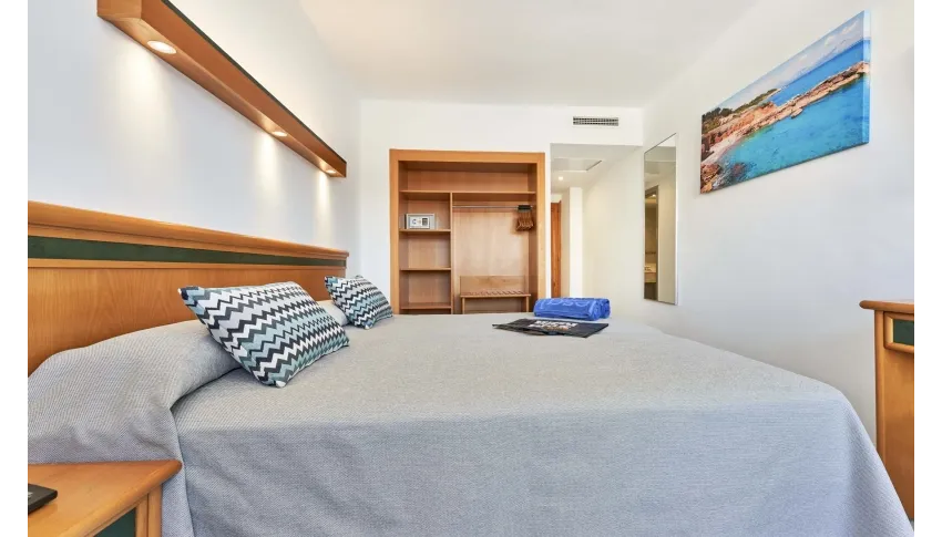 Globales Torrenova Adults Only 3*-7