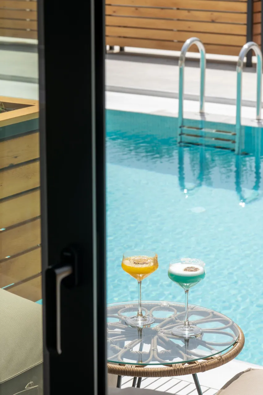 GEORGIOUPOLIS SUITES 5*-72