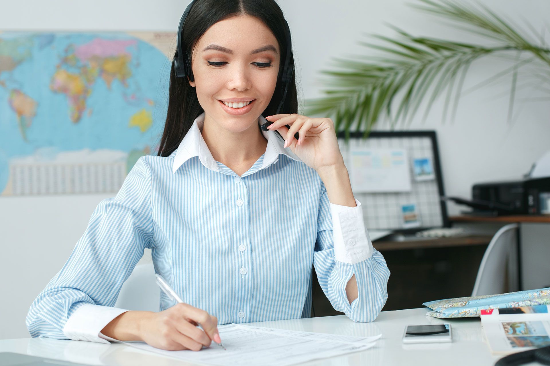 womanworking1005668719.jpg