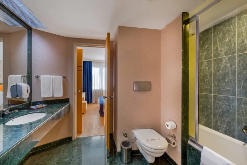 Porto Bello Hotel Resort & Spa 5*-8