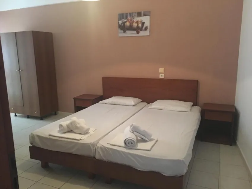 LITSA & EFI APARTMENTS 3*-18