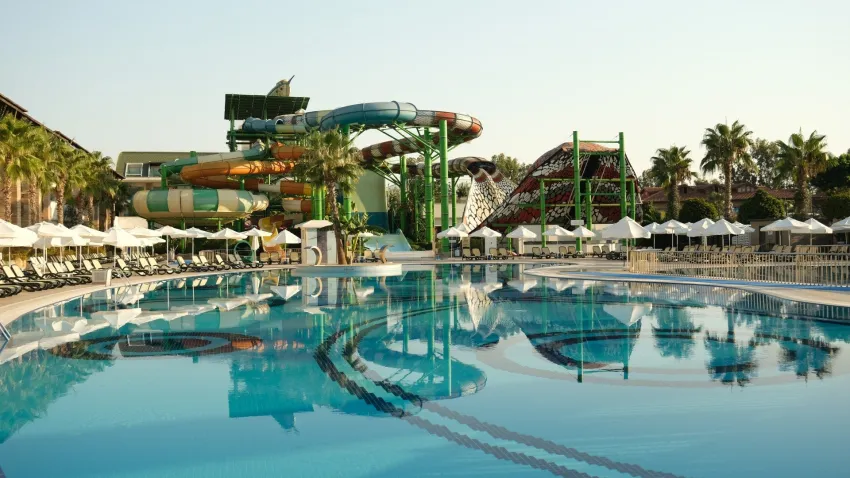 Crystal Waterworld Aqua Collection 5*-5