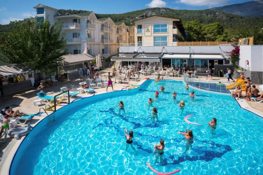 CLUB HOTEL SUNBEL  4*-4