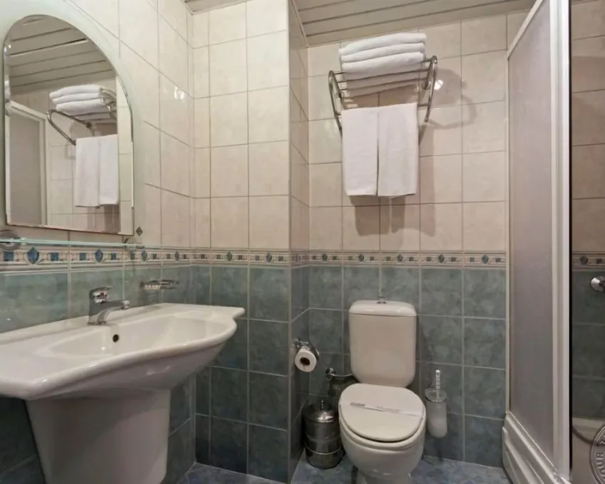 EVA BEACH HOTEL  3*-4