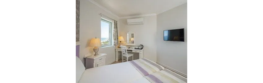 Iz Flower Side Beach Hotel 4*-9