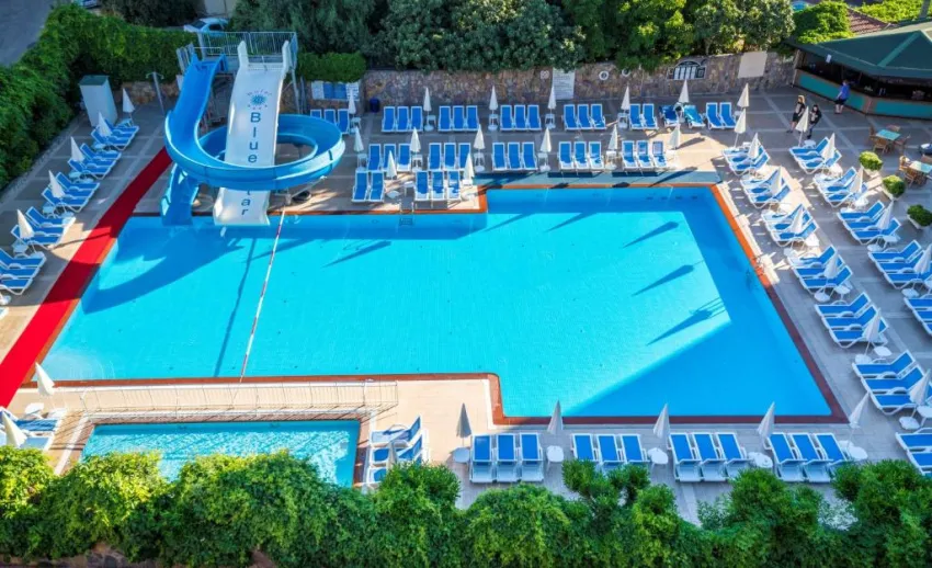 BLUE STAR HOTEL  4*-25