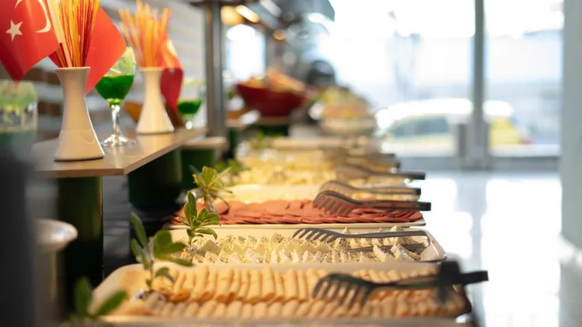 HAWAII SUIT BEACH HOTEL  3*-26