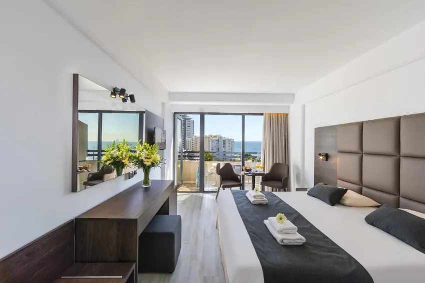 Kapetanios Odysseia Hotel 4*-6