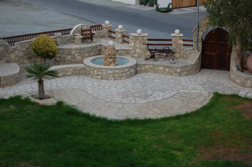 Moniatis Hotel  3*-1