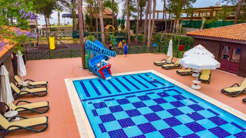 CHAMPION HOLIDAY VILLAGE  5*-14