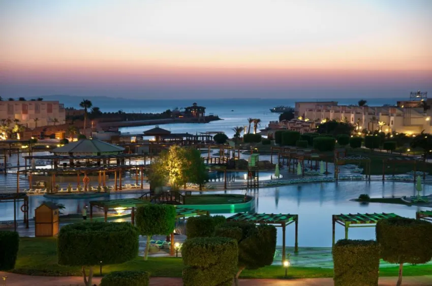 SUNRISE CRYSTAL BAY RESORT  5*-13