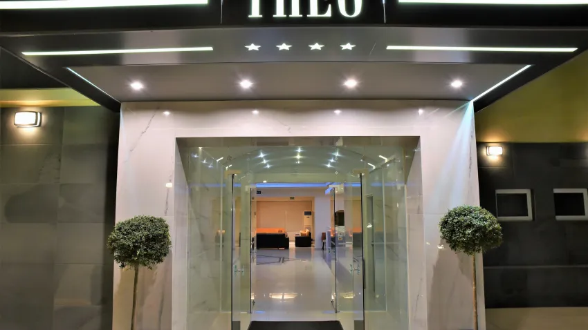 Theo Hotel 4*-5