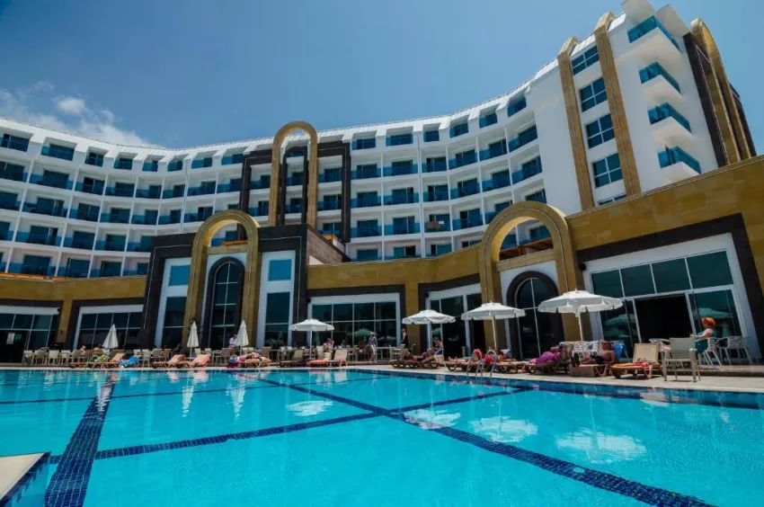THE LUMOS DELUXE RESORT HOTEL & SPA  5*-6