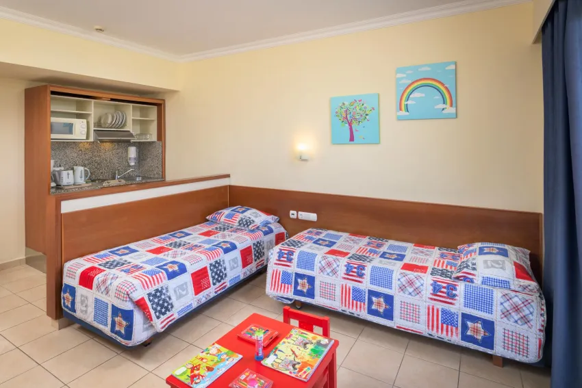 Sun Beach Resort 4*-35