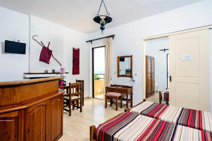 Matzi Studios & Apartments 2*-12