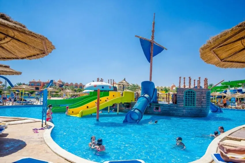 TITANIC BEACH SPA & AQUAPARK   5*-25