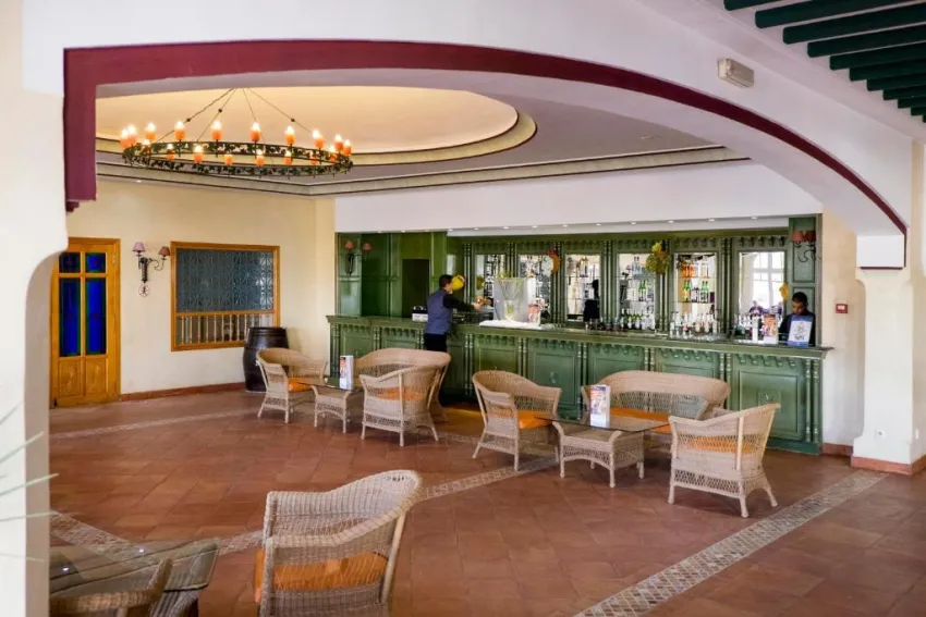 MEDINA BELISAIRE & THALASSO  4*-21