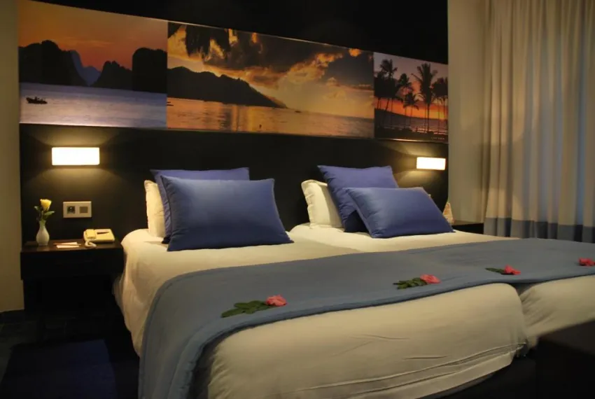 SENTIDO PHENICIA  4*-33