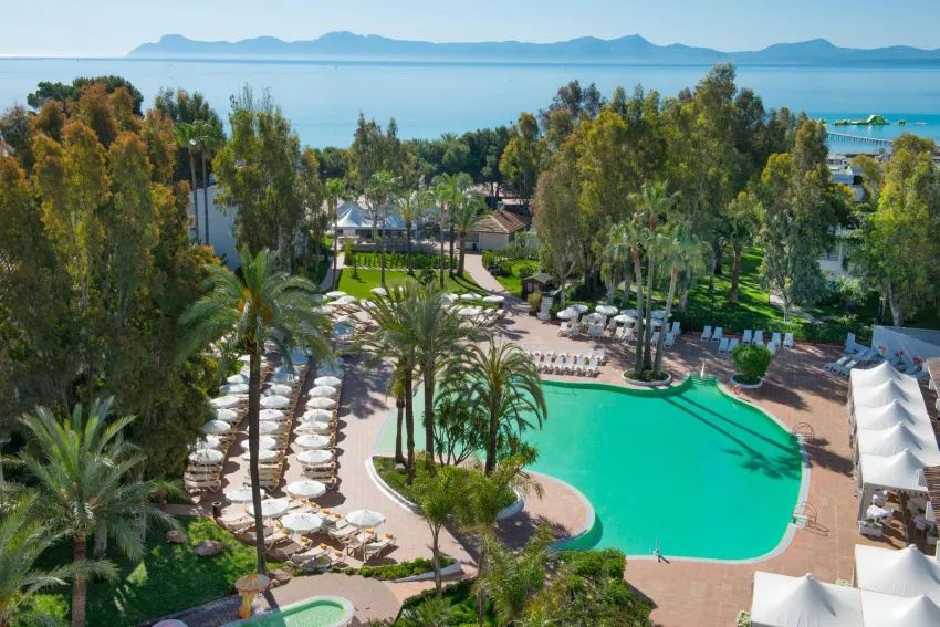 Iberostar Waves Ciudad Blanca 4*-4