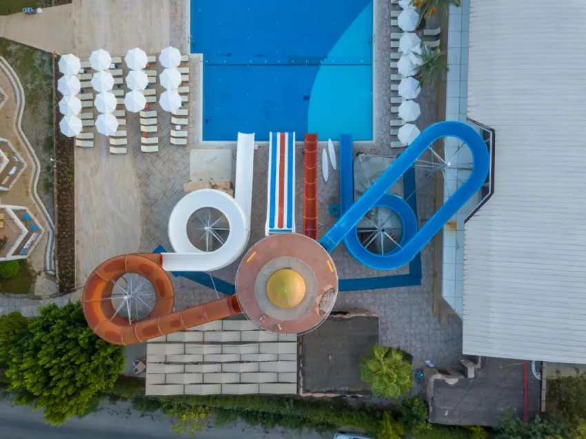 TRANSATLANTIK HOTEL & SPA  5*-8