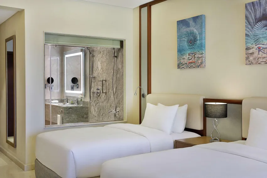 Hilton Plaza 5*-66