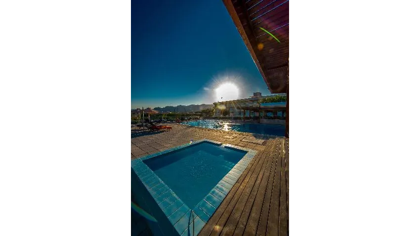 Zoes Hotel 3*-94