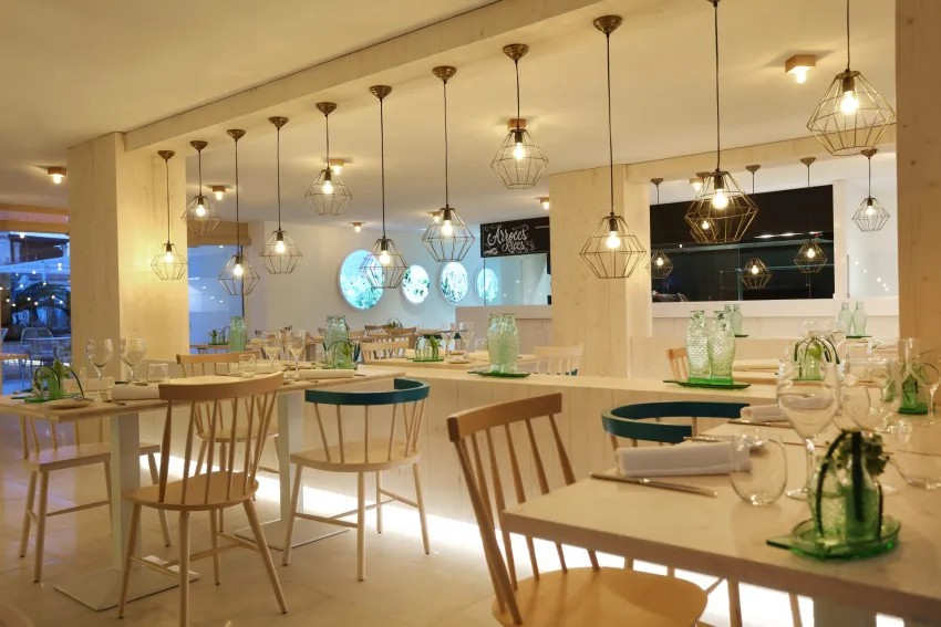 Iberostar Selection Playa de Palma 5*-11