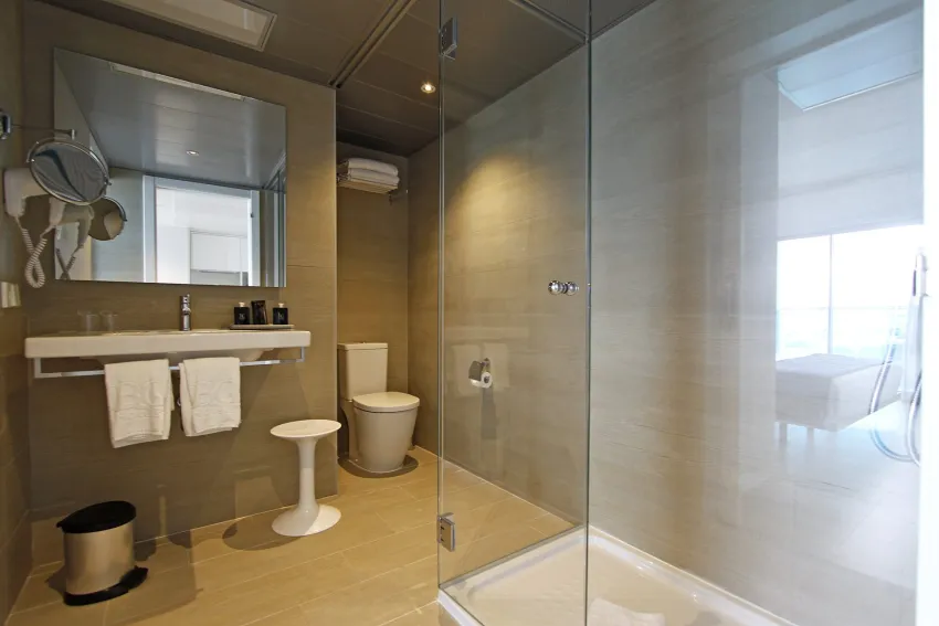 BG Tonga and Suites Tower Design Hotel 4*-13