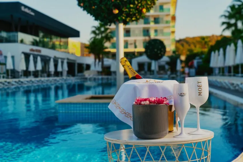 WHITE CITY RESORT & SPA HOTEL  5*-4