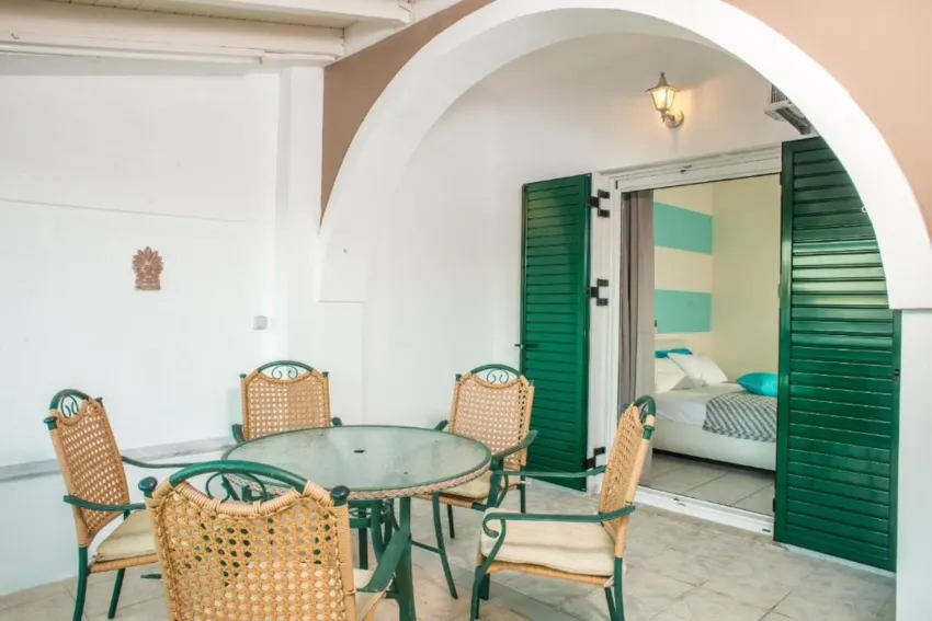 Herodotos Studios 3*-8