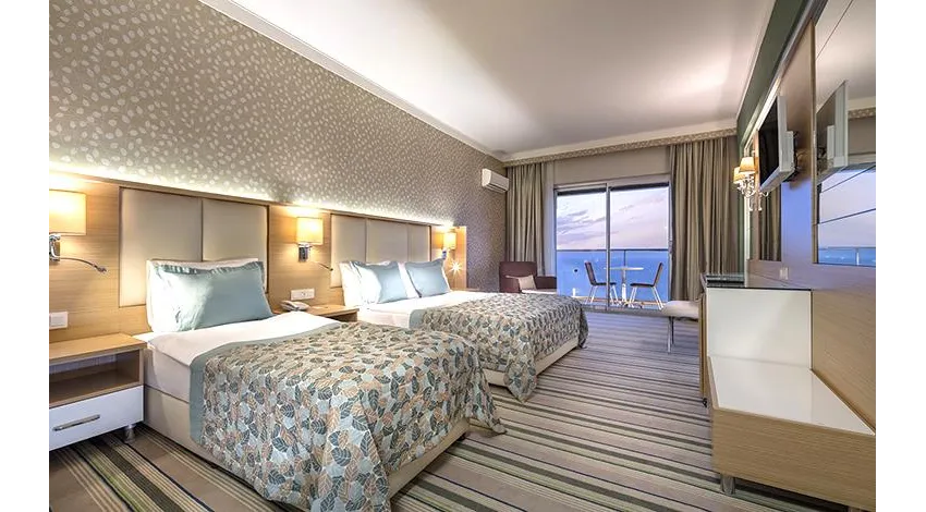 ROYAL GARDEN BEACH HOTEL  5*-5