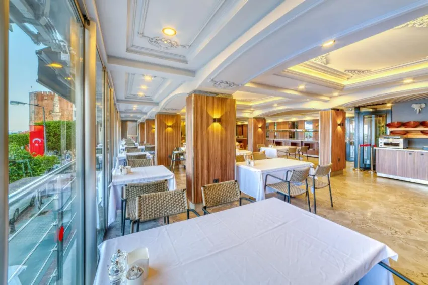 NUMA PORT HOTEL  4*-12