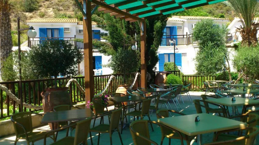 Hylatio Tourist Village 3*-74