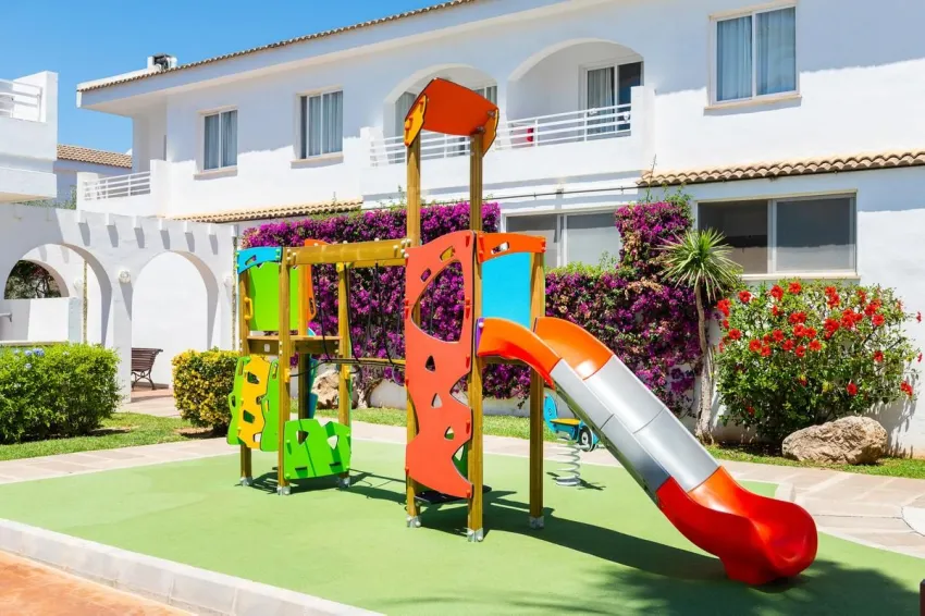 Solecito Apartments 2*-6