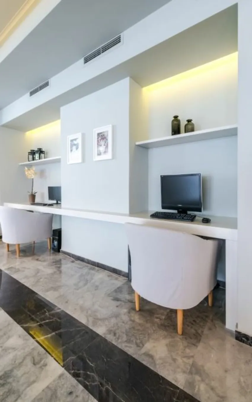 Contessa Hotel 3*-92