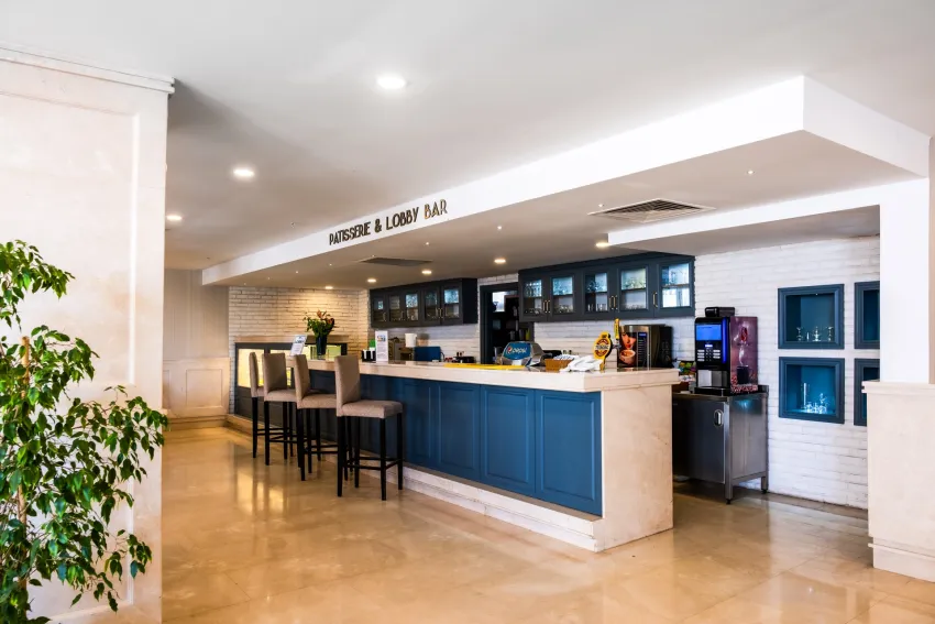 Royal Atlantis Beach Hotel 4*-5