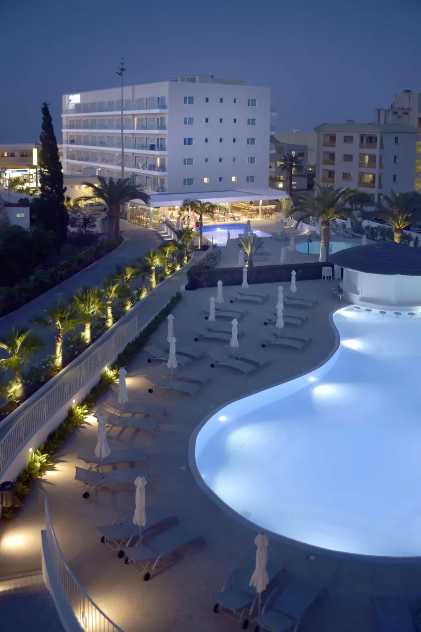 Sunrise Gardens 3*-53