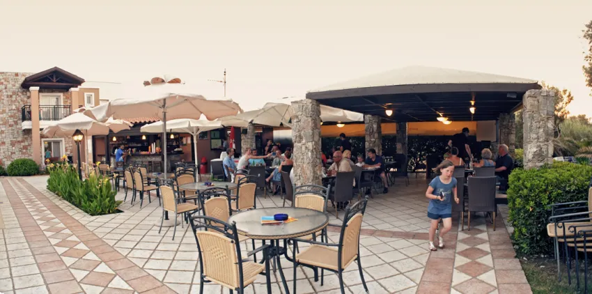 Lito Beach Hotel 3*-97