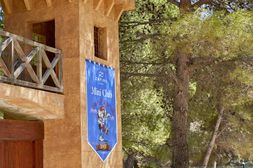 Zafiro Cala Mesquida 4*-83