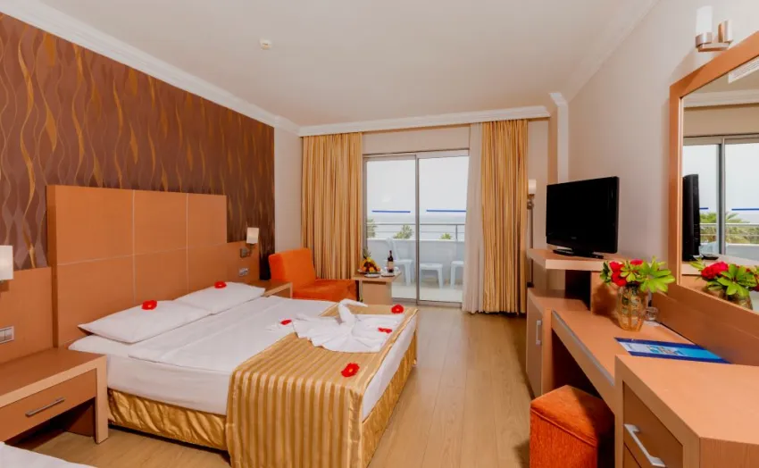 HOLIDAY GARDEN RESORT   5*-2