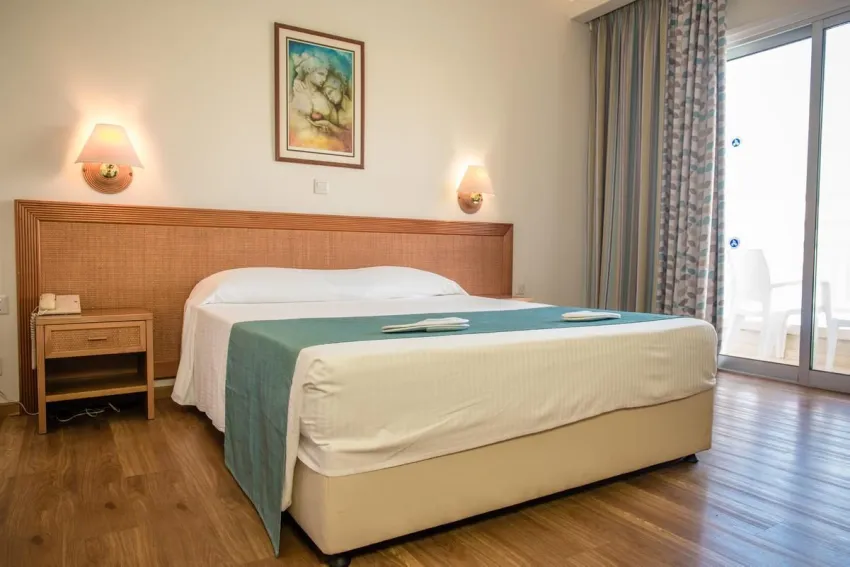 Cynthiana Beach 4*-28