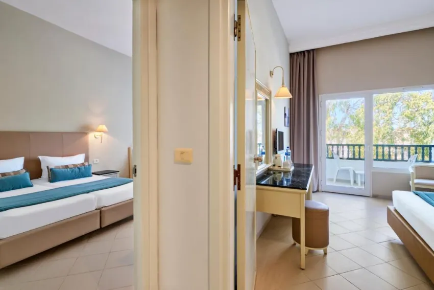 ROYAL NOZHA BEACH  4*-5