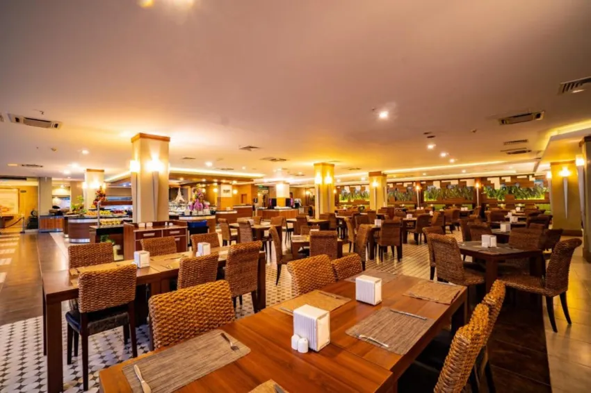 Ambassador Hotel 4*-21