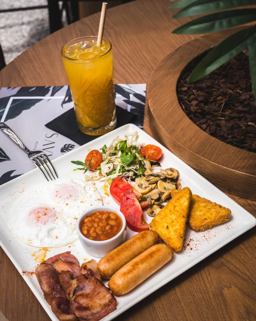 Canadian Hotel 3*-61