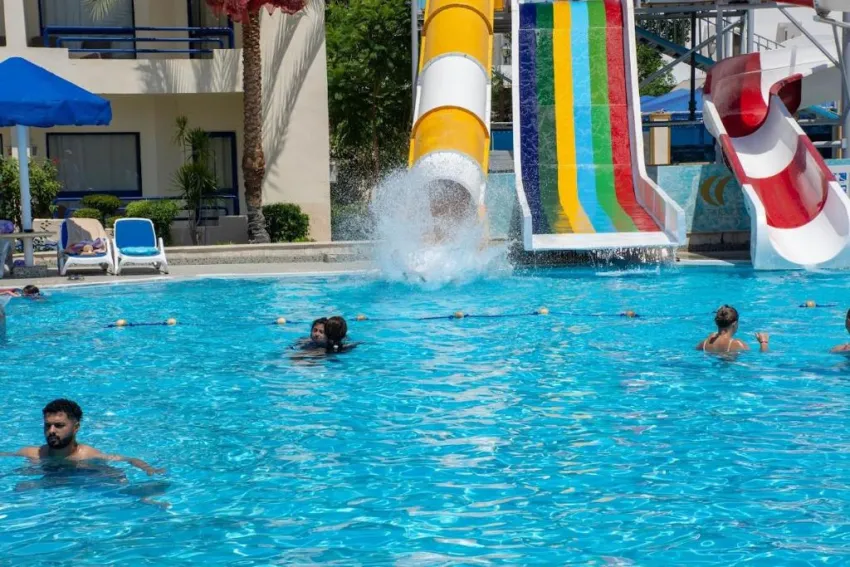 CATARACT RESORT  4*-8