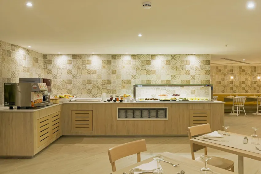 HSM Son Veri Adults Only 3*-14