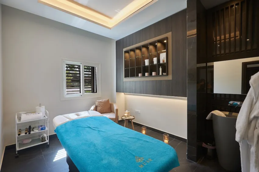 Chrysomare Beach Hotel and Resort 5*-190