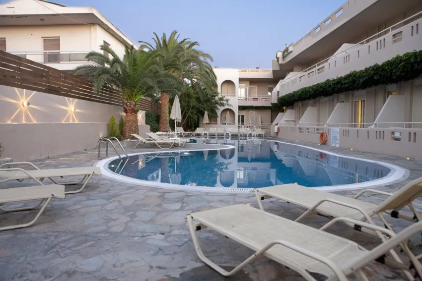 Axos Hotel Apartments 2*-12
